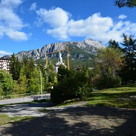 Lungoboite 14 - Cortina Apartment